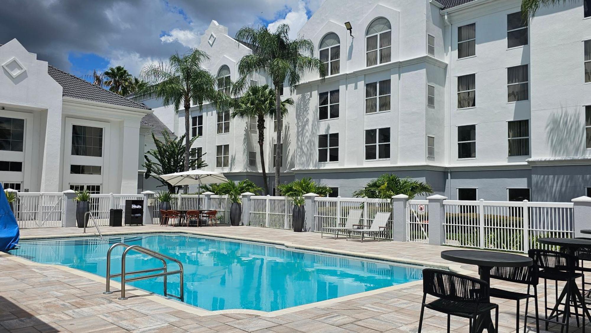 Montreal Suites Orlando Exterior foto
